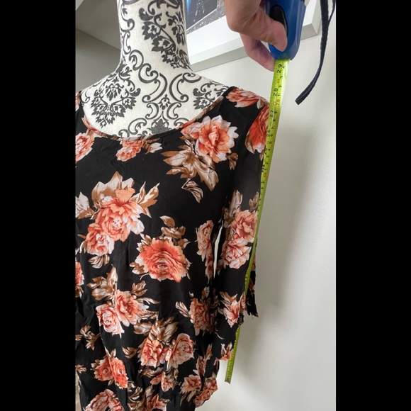 🌈 3/$40 Floral Mini Dress - Picture 8 of 8